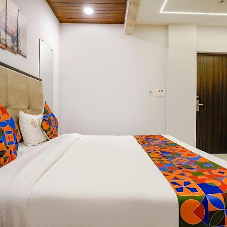 Fabhotel Swaraj Shirgaon  Luaran gambar