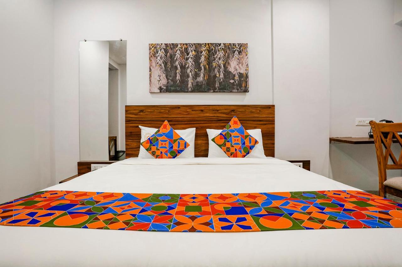 Fabhotel Swaraj Shirgaon  Luaran gambar