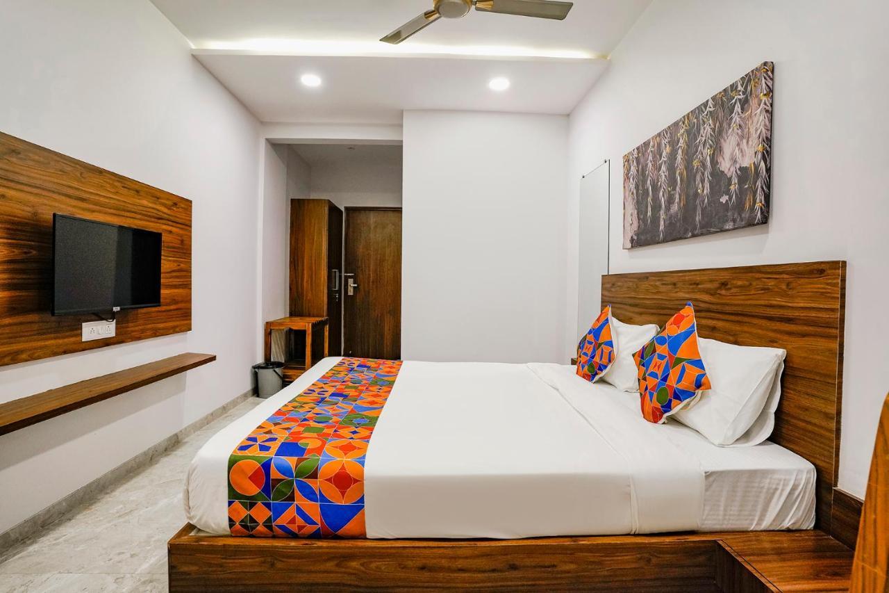 Fabhotel Swaraj Shirgaon  Luaran gambar