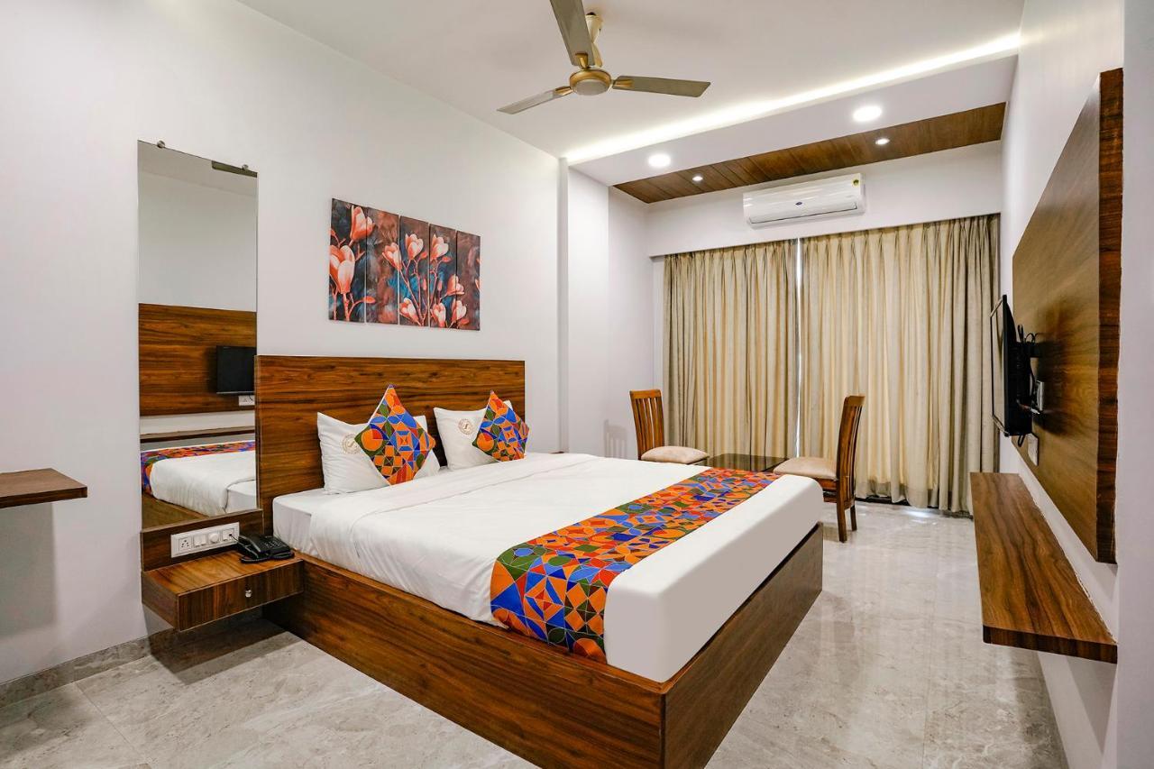 Fabhotel Swaraj Shirgaon  Luaran gambar